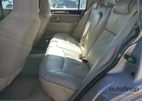 2006 Lincoln Town Car Designer from USA, damaged, VIN 1LNHM83VX6Y646357